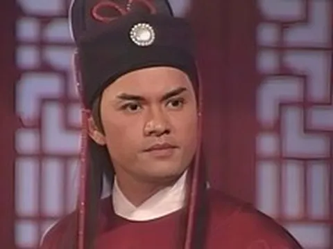 Con đường trở thành tỷ phú của 'Triển Chiêu phong độ nhất màn ảnh'