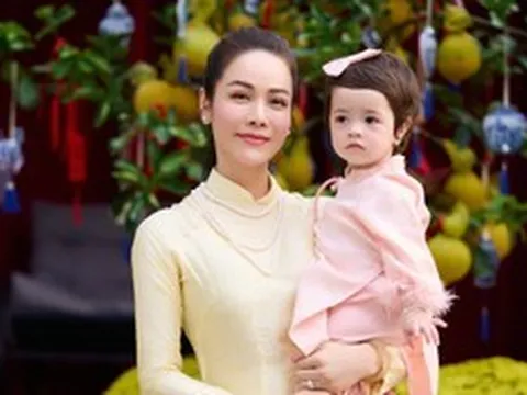 Ca sĩ Nhật Kim Anh hạnh phúc viên mãn với "tình yêu đặc biệt" ở tuổi 41