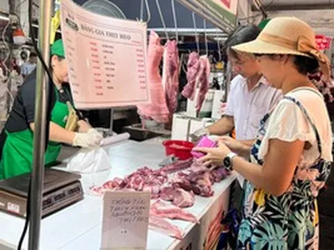TP HCM: Thịt heo "Tick xanh" vào chợ truyền thống