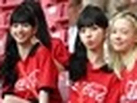 Đại mỹ nhân Karina đi xem World Cup bị soi xét từng ly từng tí, chính chủ phải lên tiếng giải thích ngay