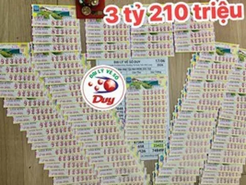 Chuẩn bị đi ngủ, đại lý “bị” khách gọi đổi giải độc đắc xổ số miền Nam