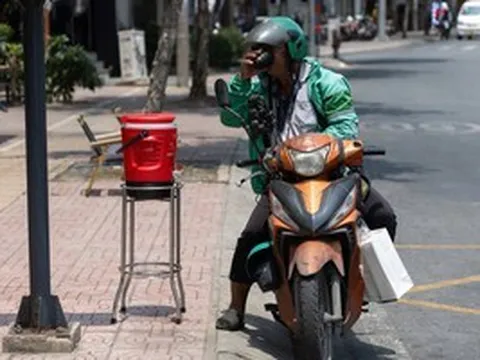 Nắng nóng diện rộng, nhiệt độ có nơi trên 40 độ C