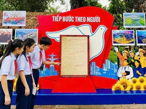 Tái hiện không gian lịch sử gắn với cuộc đời cách mạng Chủ tịch Hồ Chí Minh