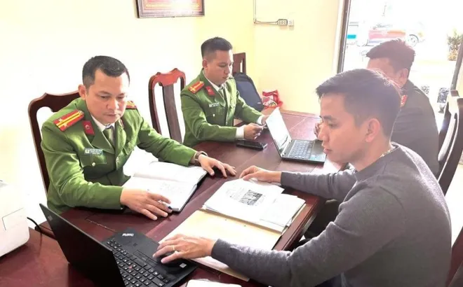 Nhận hơn 1 tỷ đồng tiền chuyển khoản, một thanh niên sinh năm 1999 bị công an điều tra